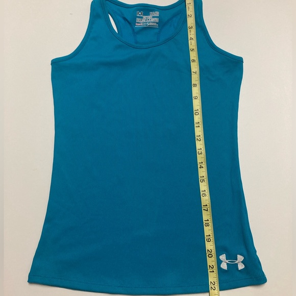 Girl’s Under Armour tank tops - Picture 5 of 9